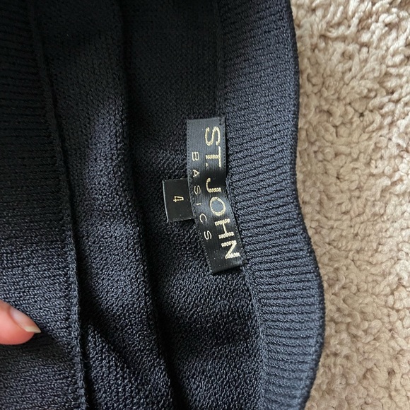 St. John Maxi skirt US 4 - Picture 10 of 10